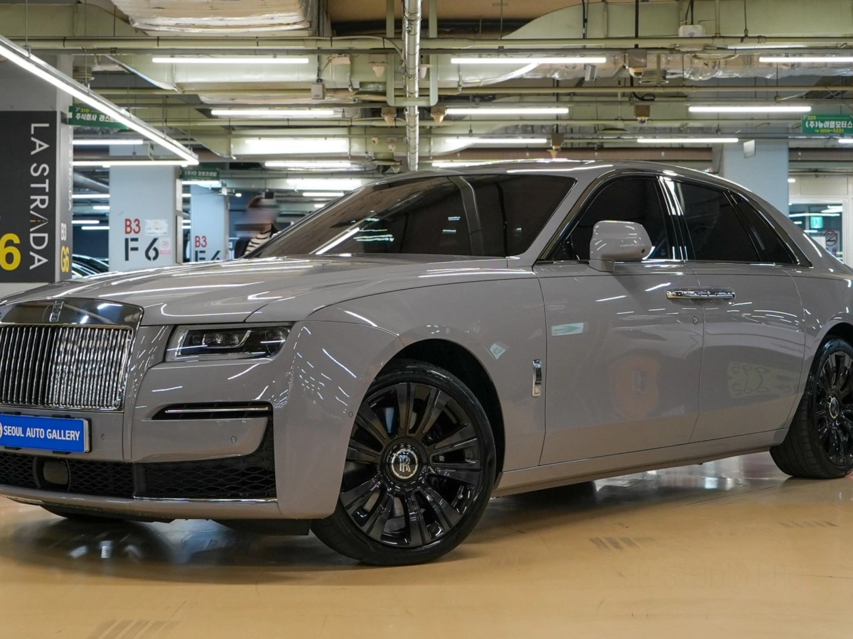 ROLLS ROYCE GHOST