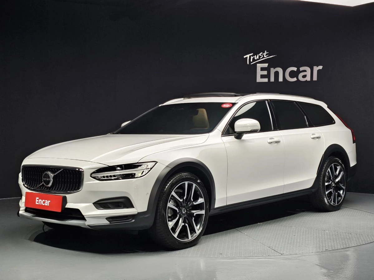 VOLVO V90 CROSS COUNTRY  2023