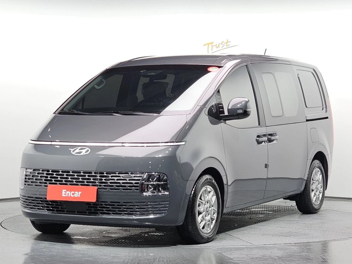 HYUNDAI STARIA  2025