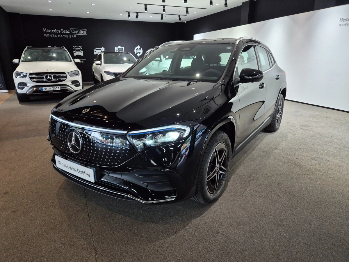 MERCEDES BENZ EQA H243
