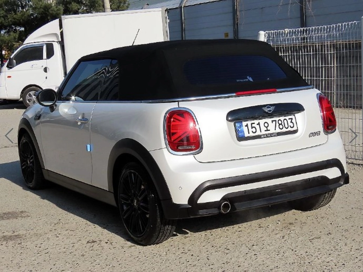 MINI COOPER CONVERTIBLE