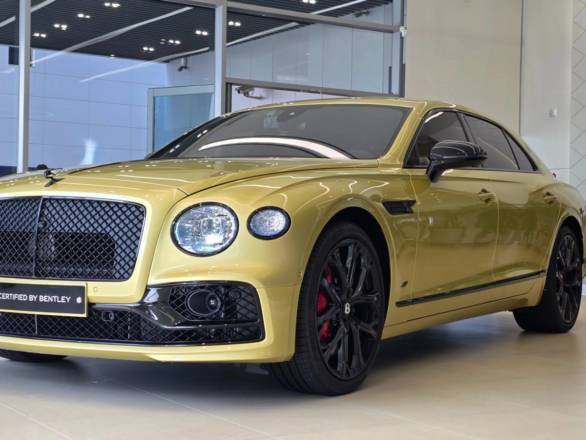 BENTLEY FLYING SPUR  2024