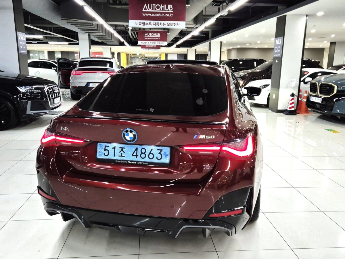 BMW I4