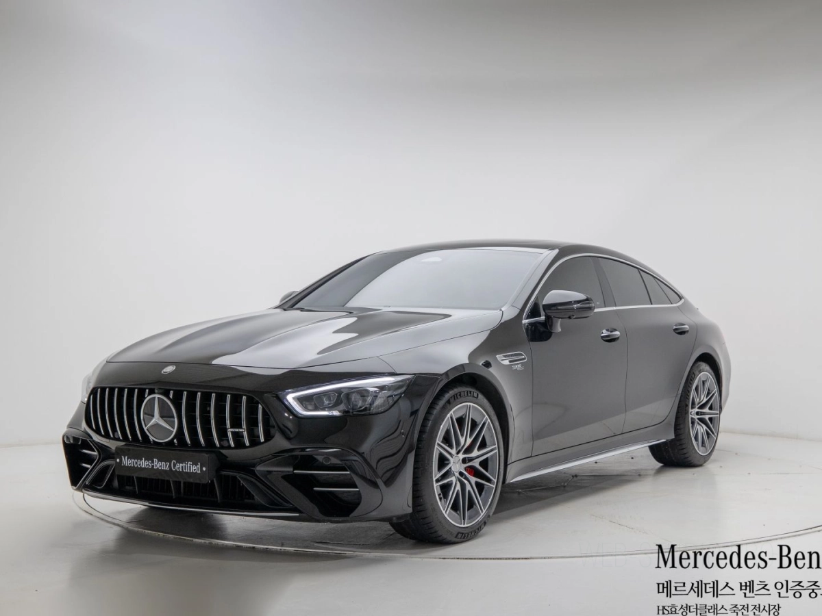 MERCEDES BENZ AMG GT  2024