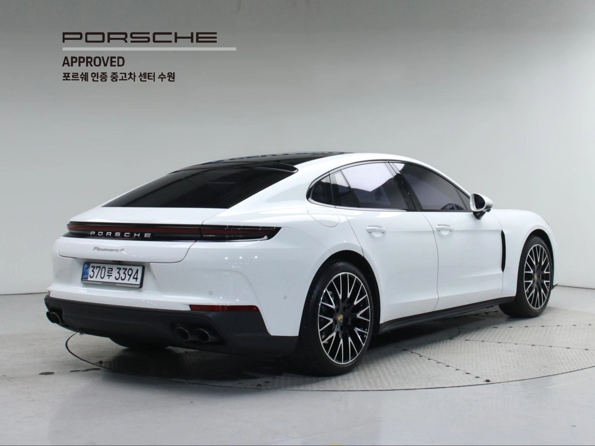 PORSCHE PANAMERA 972