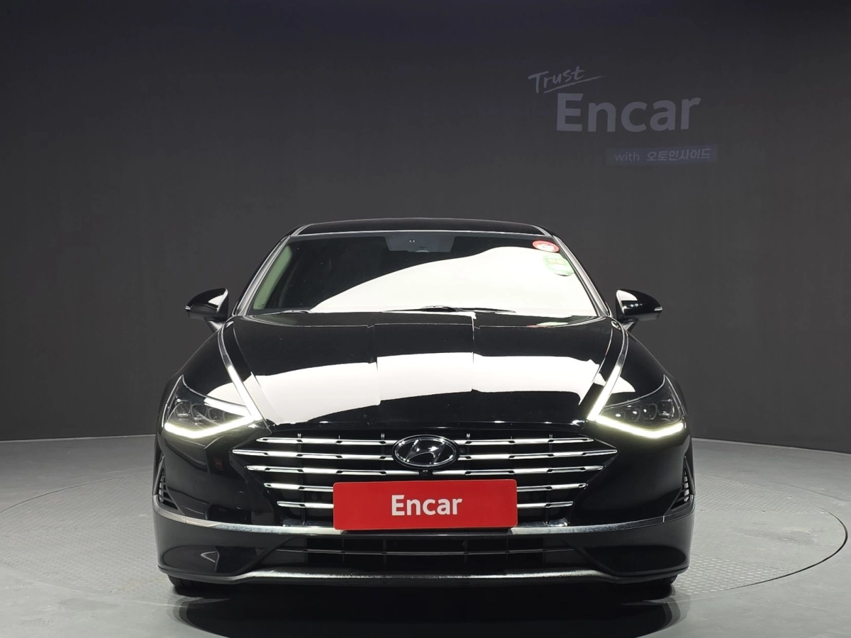 HYUNDAI SONATA HYBRID DN8