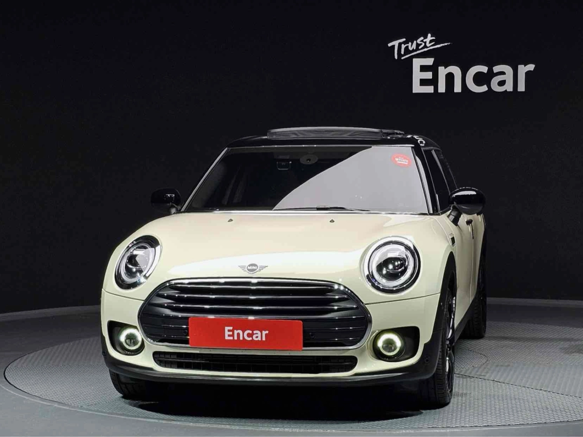 MINI CLUBMAN COOPER D