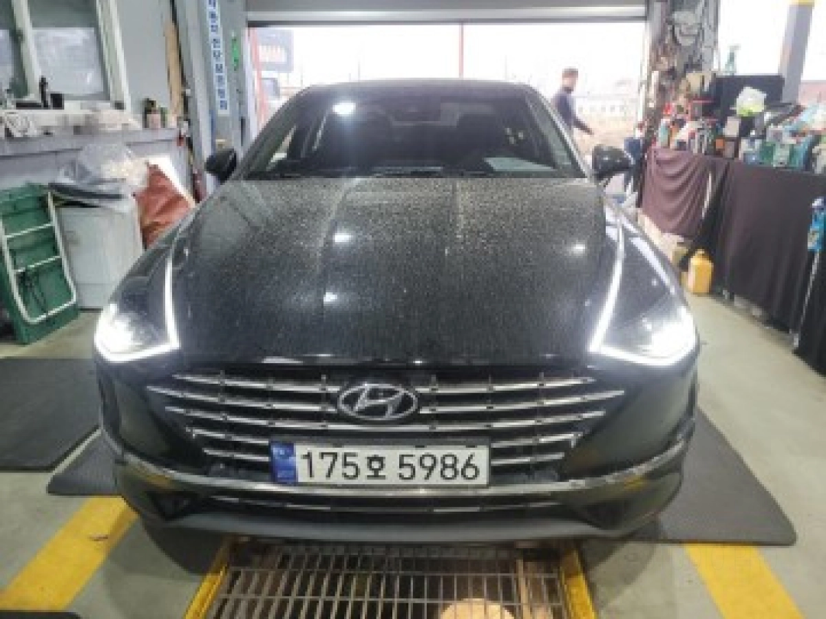HYUNDAI SONATA HYBRID DN8