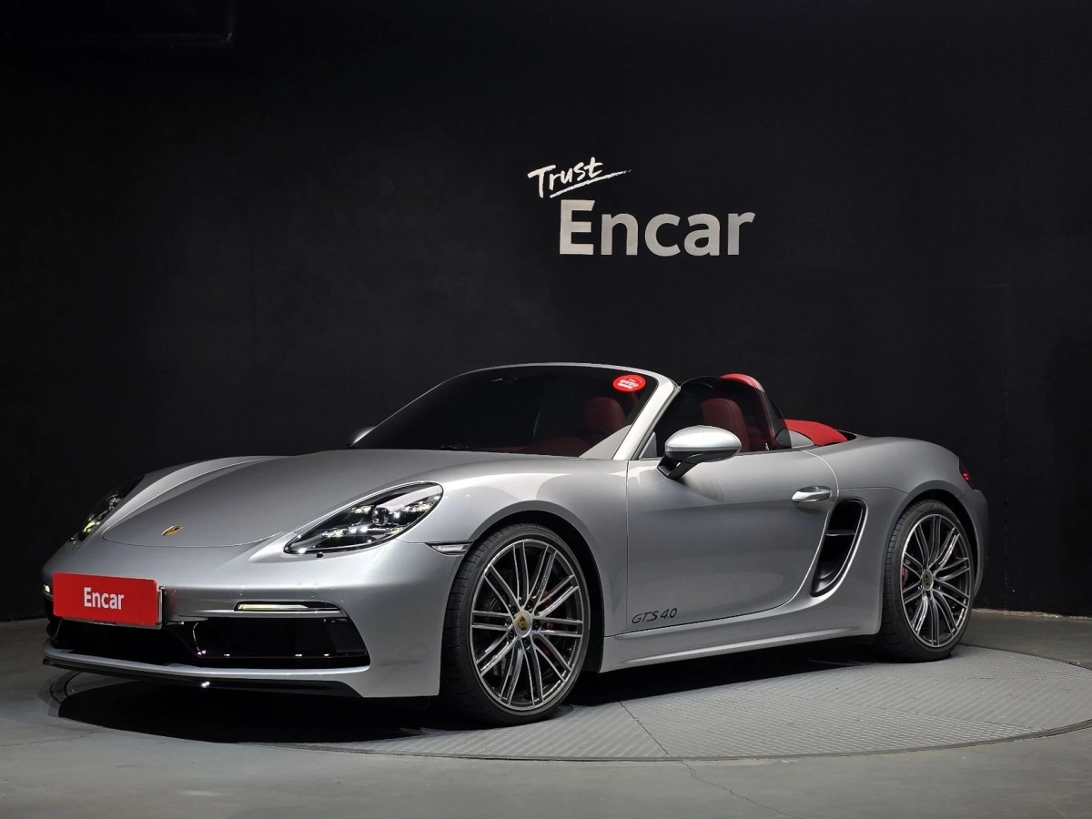 PORSCHE 718 BOXSTER