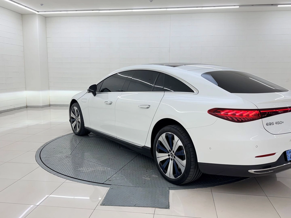 MERCEDES BENZ EQS V297