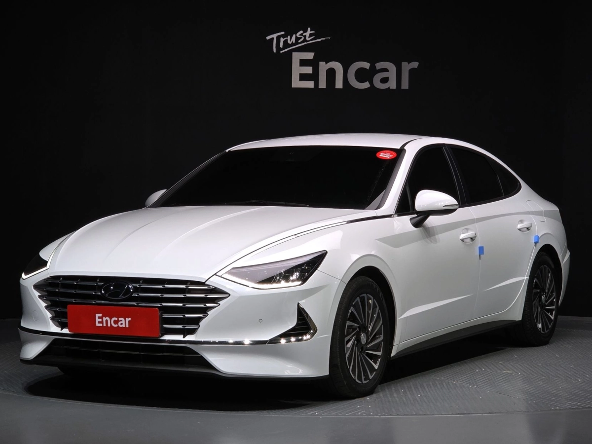 HYUNDAI SONATA HYBRID DN8