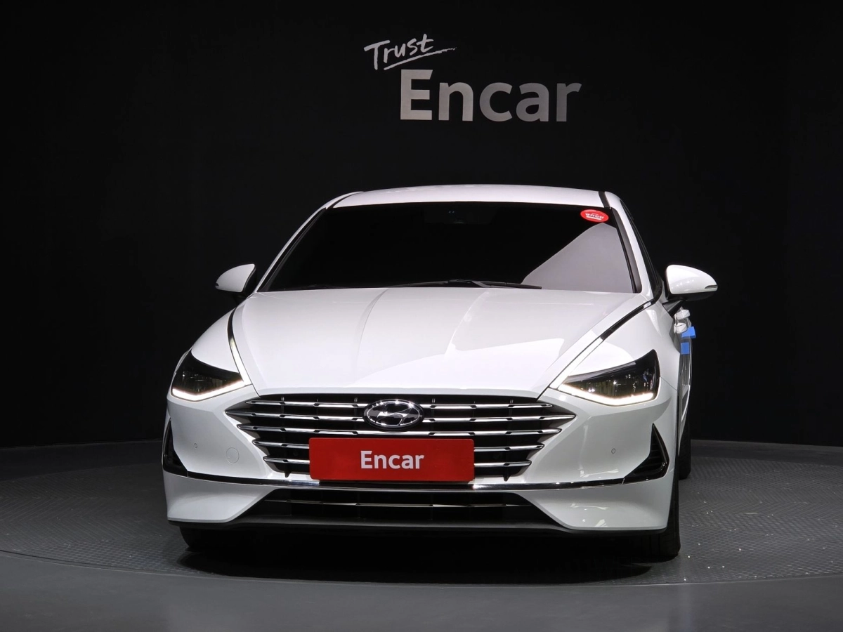 HYUNDAI SONATA HYBRID DN8