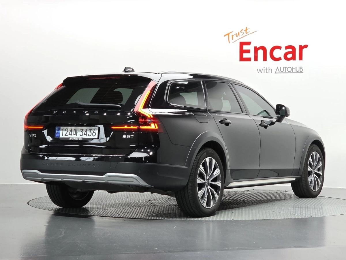 VOLVO V90 CROSS COUNTRY