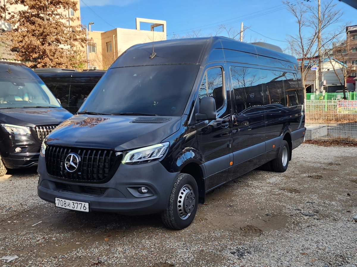 MERCEDES BENZ SPRINTER  2023