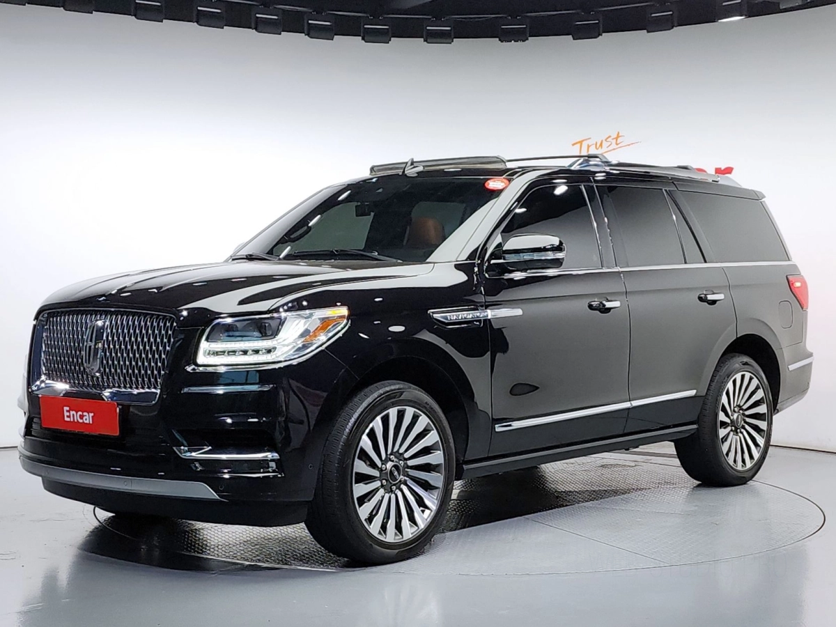 LINCOLN NAVIGATOR