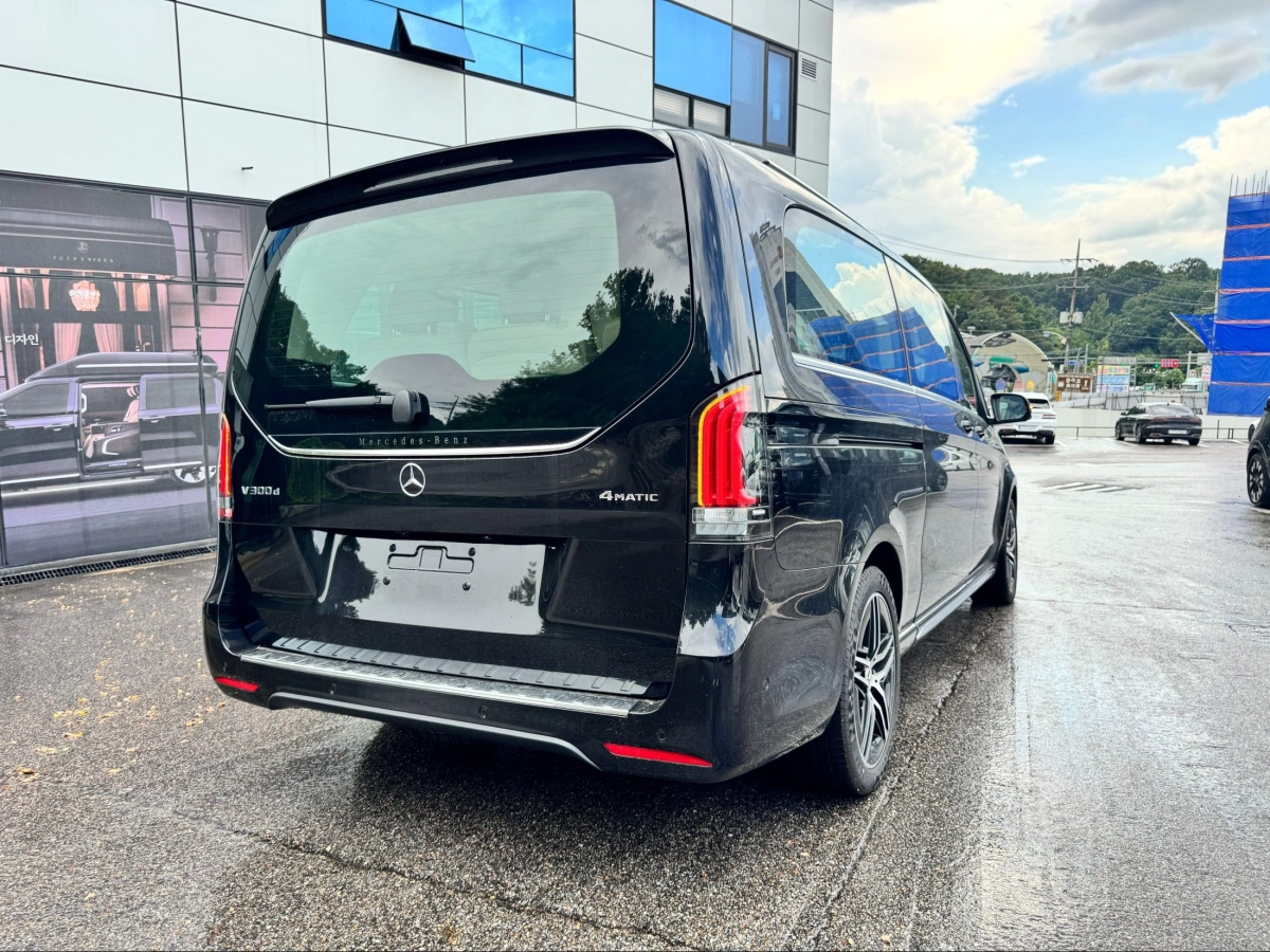 MERCEDES BENZ V-CLASS