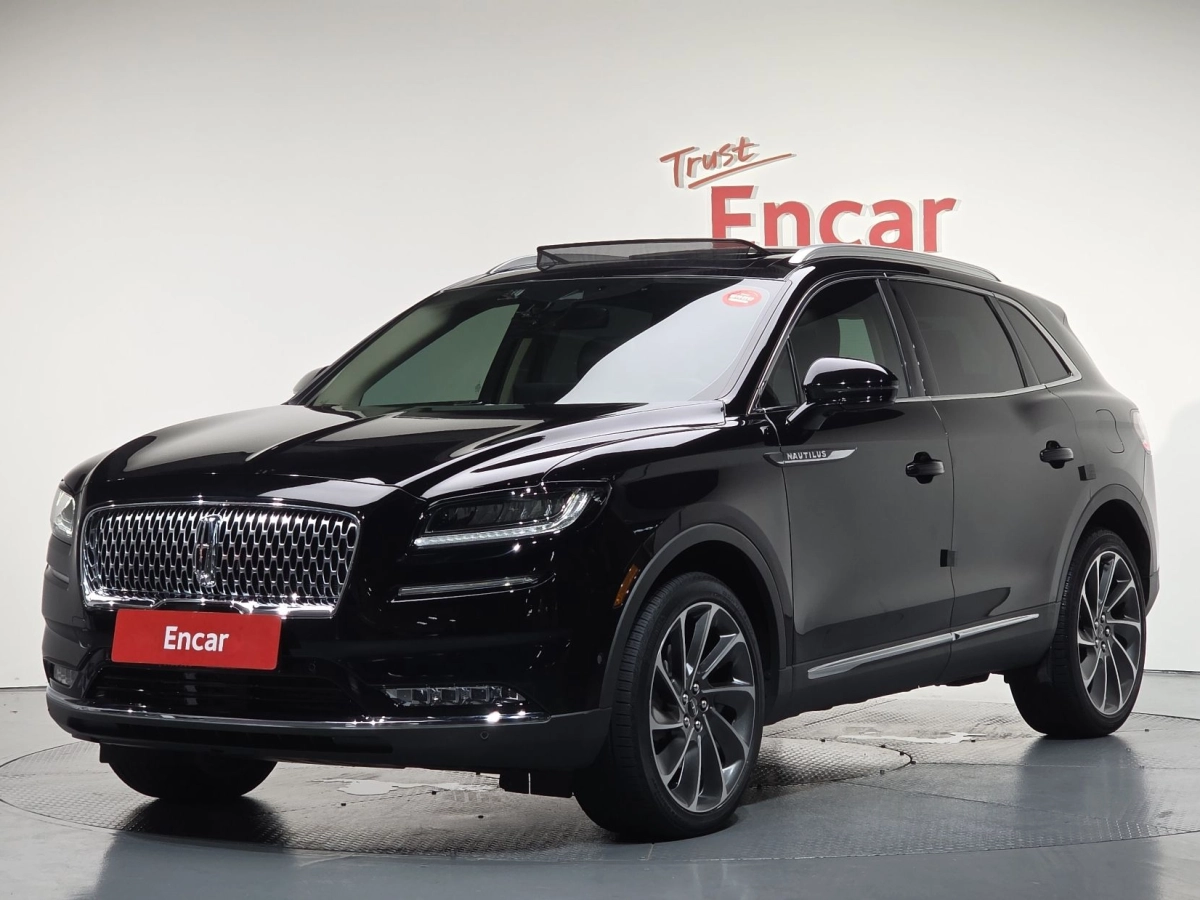 LINCOLN NAUTILUS  2023