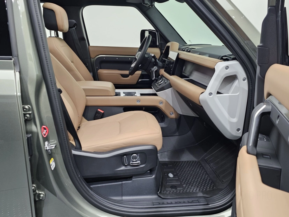 LAND ROVER DEFENDER L663