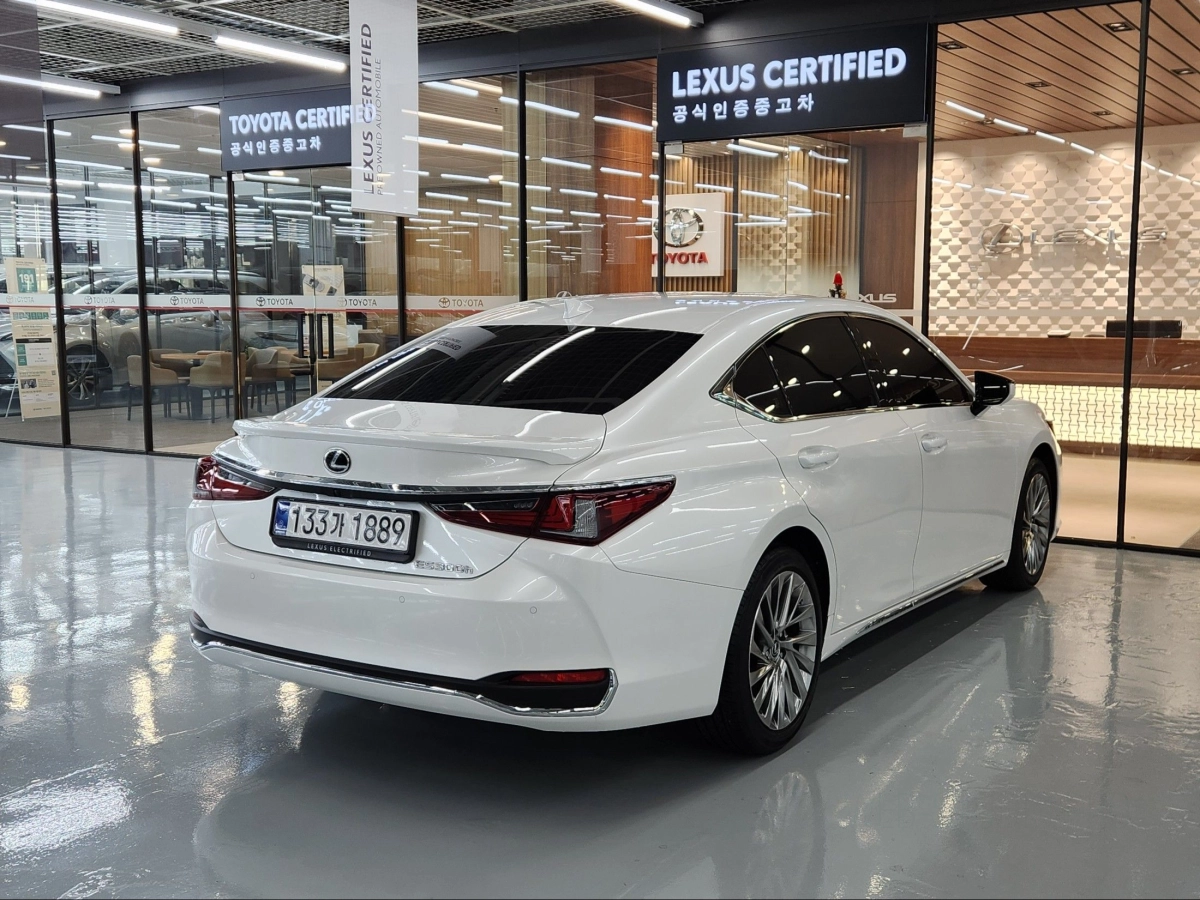 LEXUS ES300H