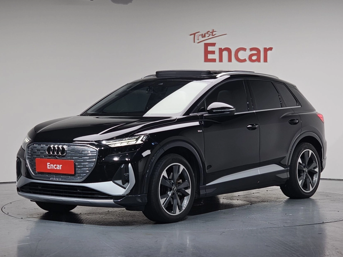 AUDI Q4 E-TRON F4  2023