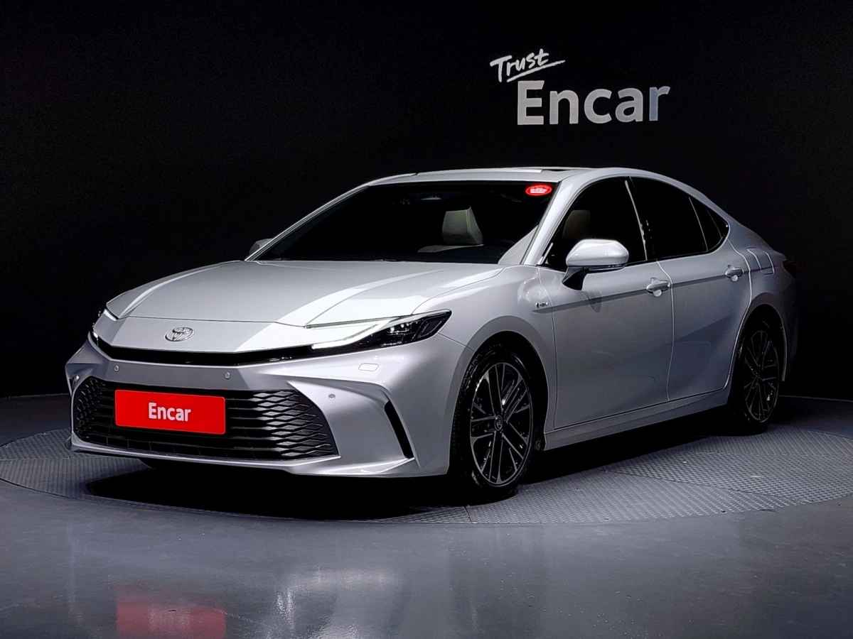 TOYOTA CAMRY XV80 2025