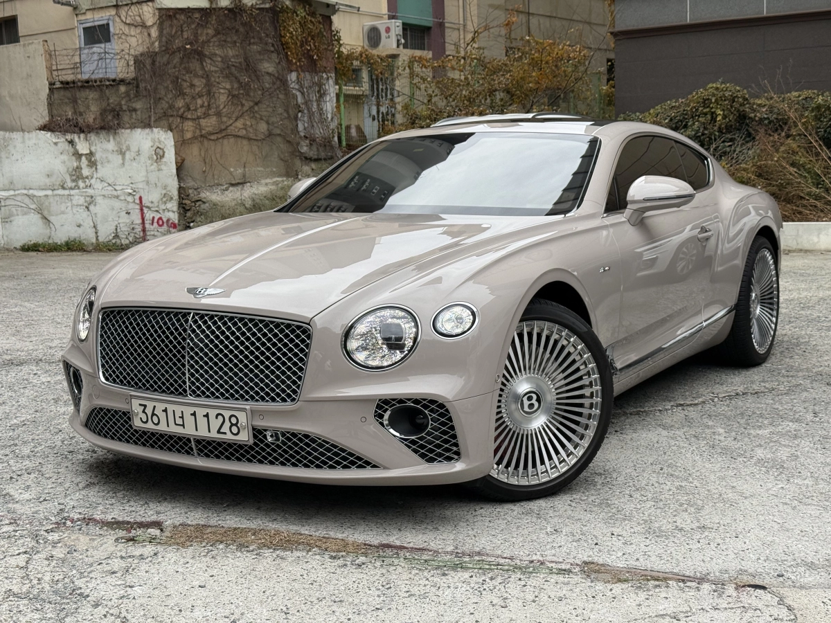 BENTLEY CONTINENTAL GT  2023