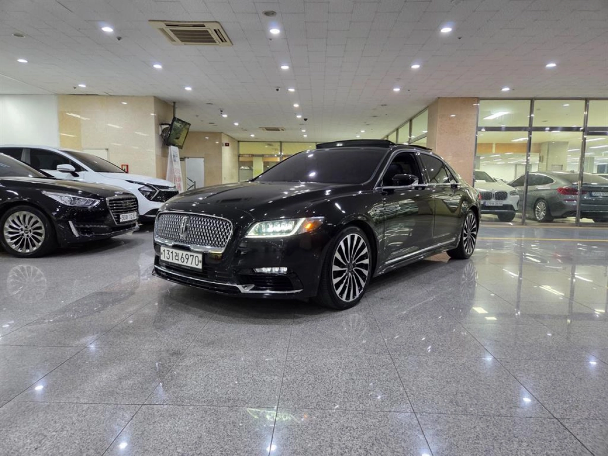 LINCOLN CONTINENTAL  2019