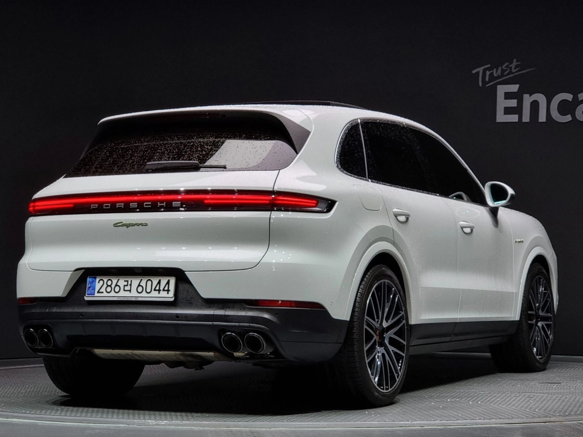 PORSCHE CAYENNE PO536