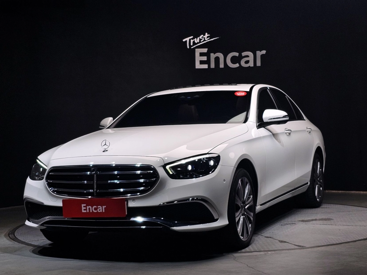 MERCEDES BENZ E-CLASS W213 2023