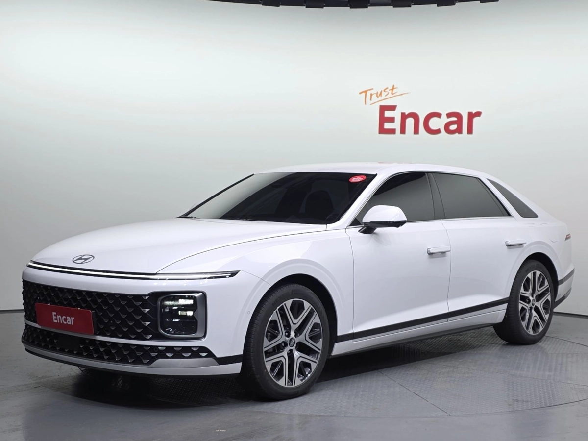 HYUNDAI GRANDEUR HYBRID GN7 2025