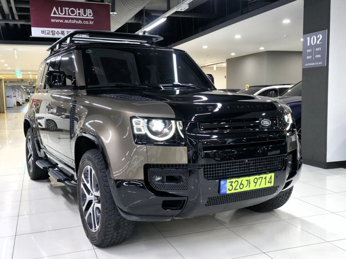 LAND ROVER DEFENDER L663  2025