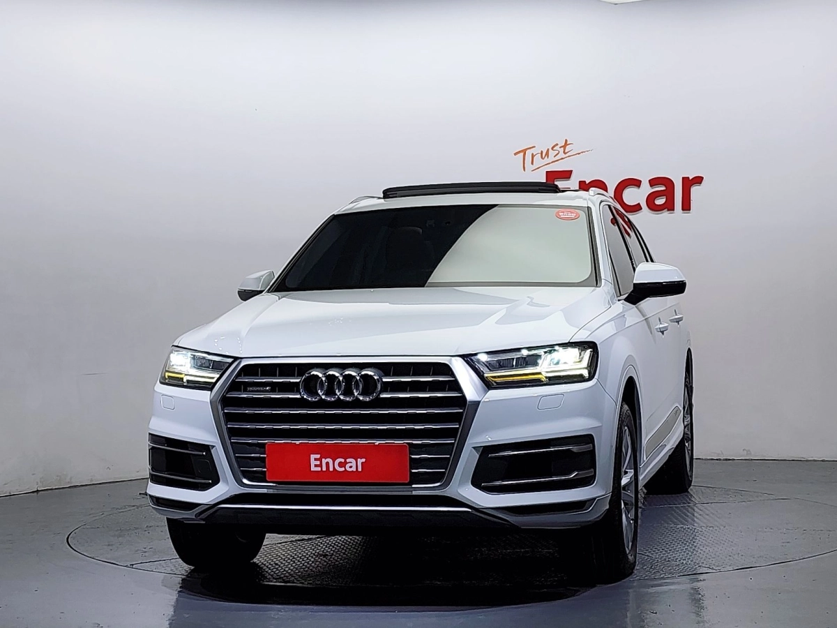 AUDI Q7 4M