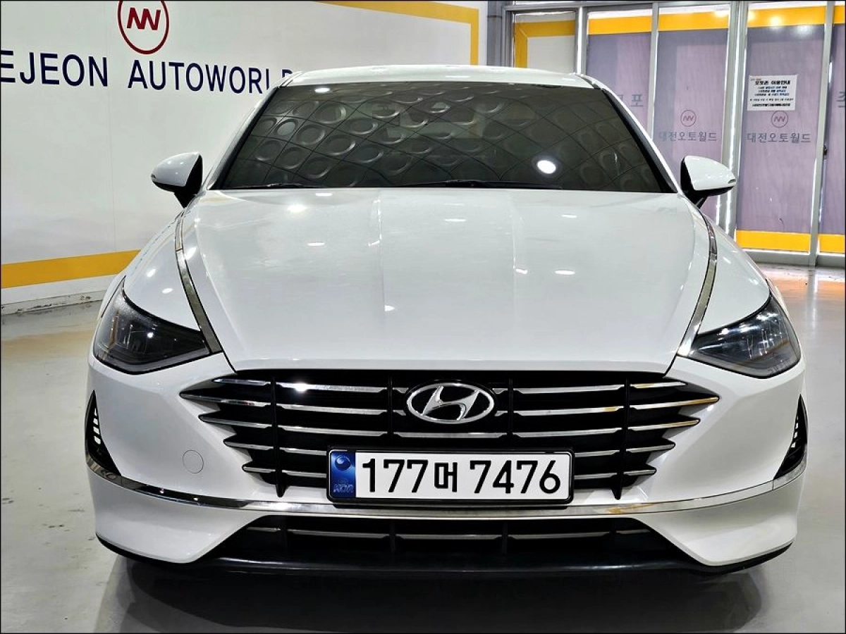 HYUNDAI SONATA DN8