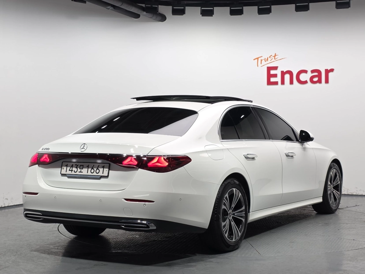 MERCEDES BENZ E-CLASS W214