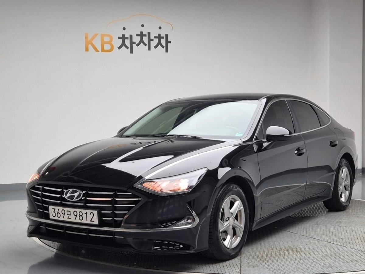 HYUNDAI SONATA DN8