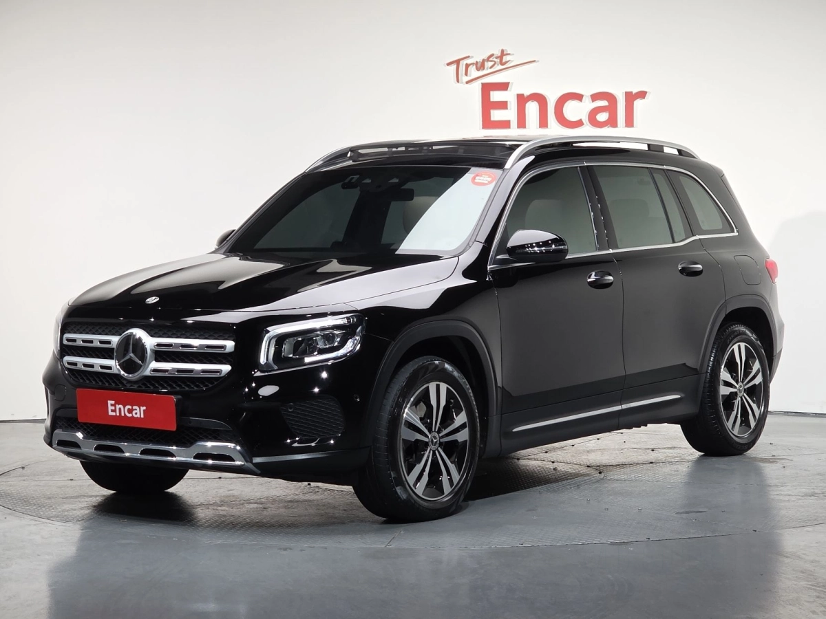 MERCEDES BENZ GLB-CLASS X247  2023