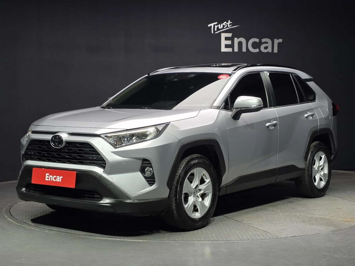 TOYOTA RAV4 2019