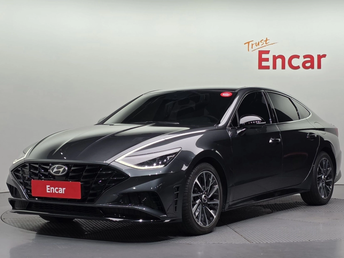 HYUNDAI SONATA DN8  2021