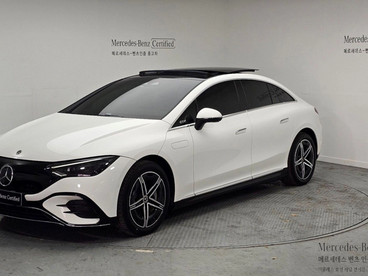 MERCEDES BENZ EQE V295  2024