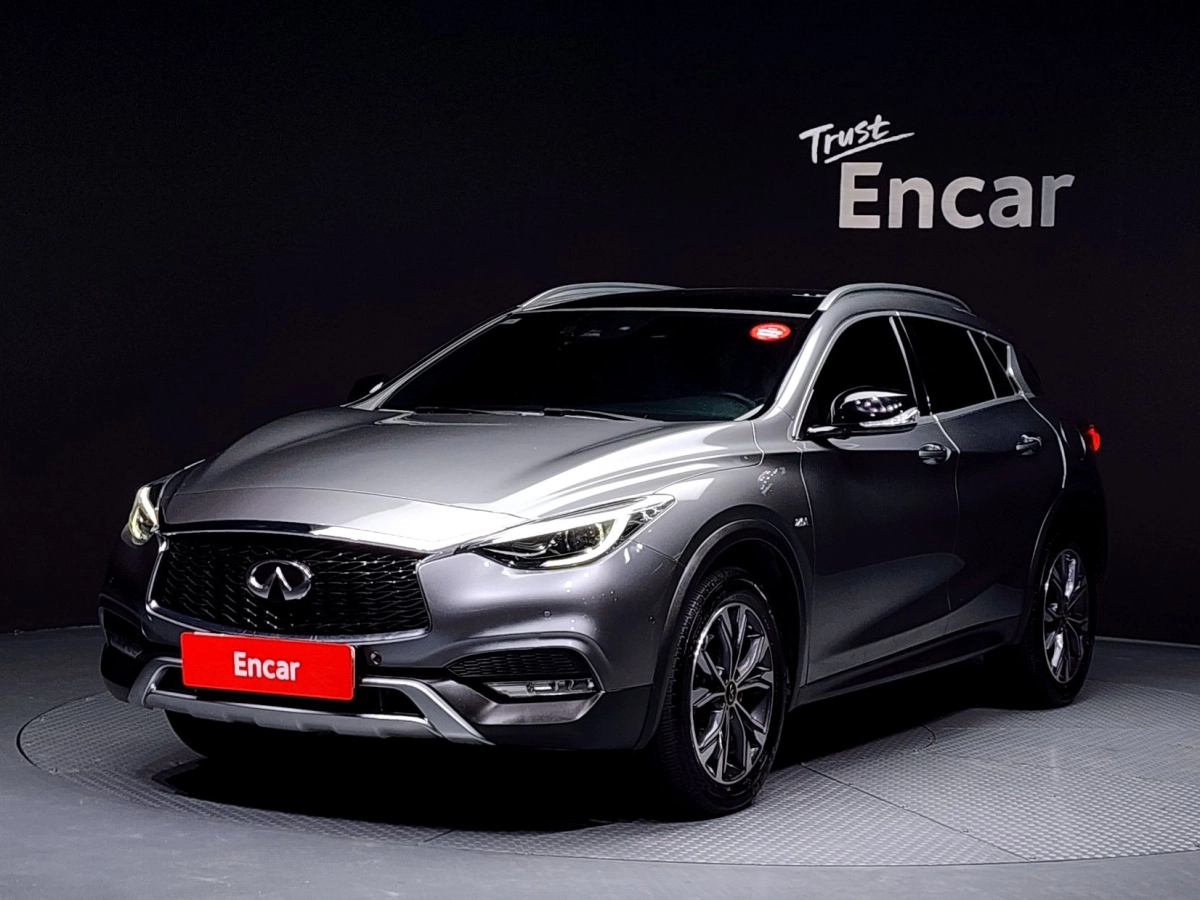 INFINITI QX30  2019