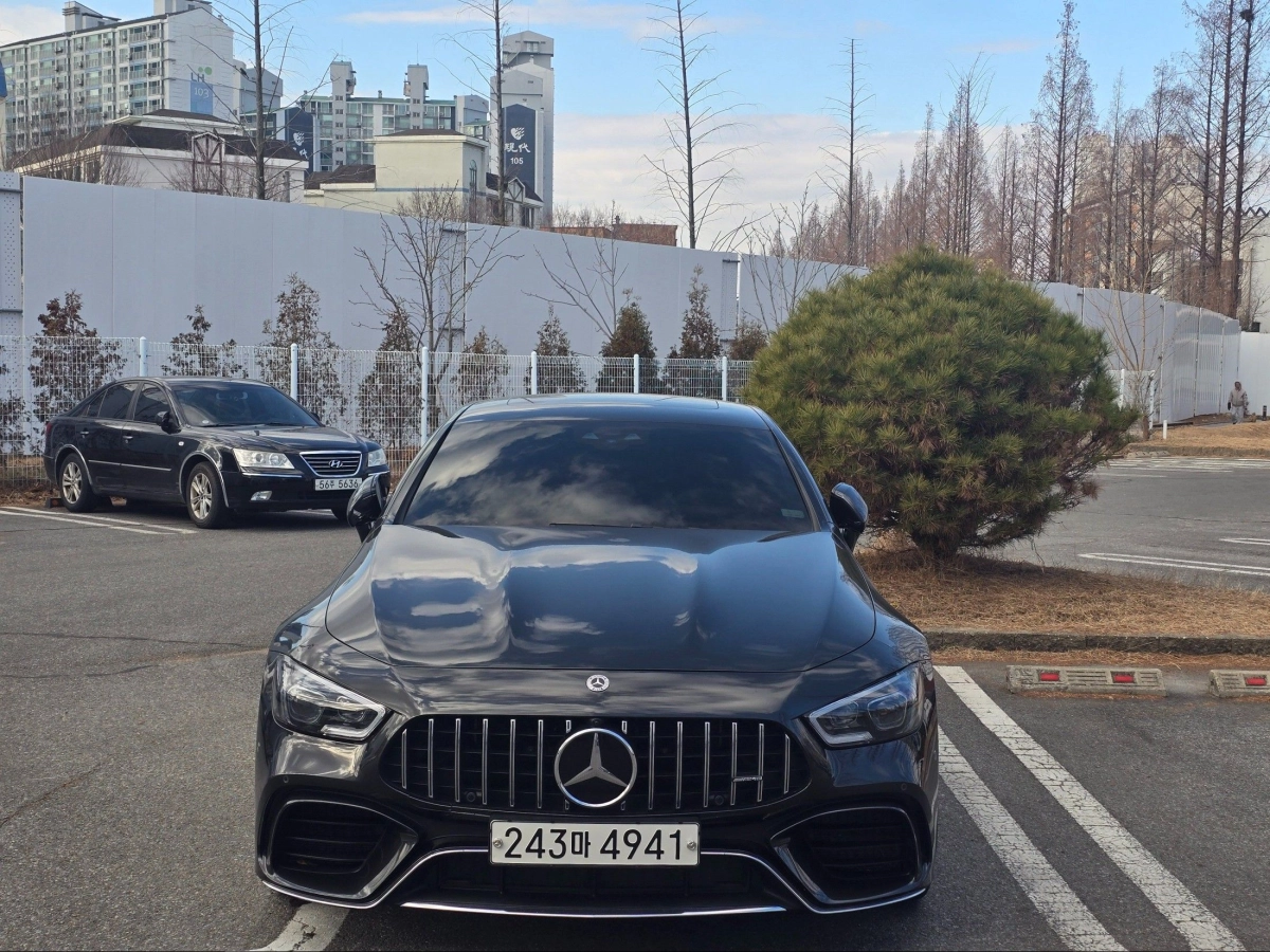 MERCEDES BENZ AMG GT