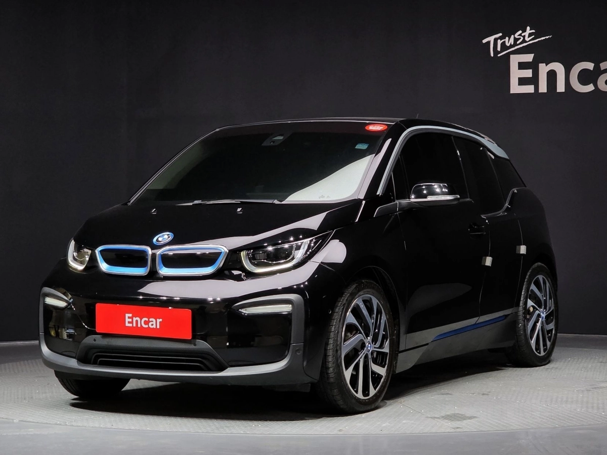 BMW I3