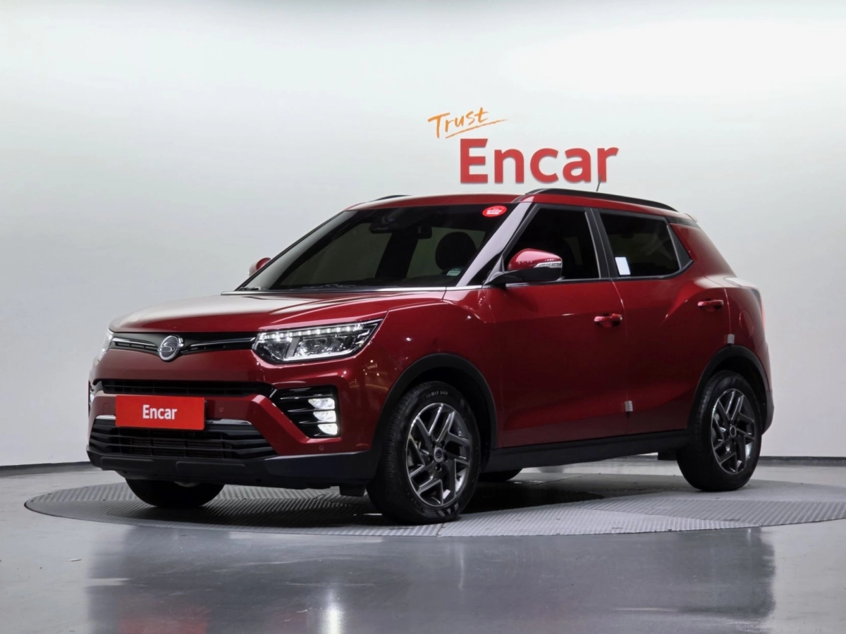 SSANGYONG TIVOLI VERY NEW