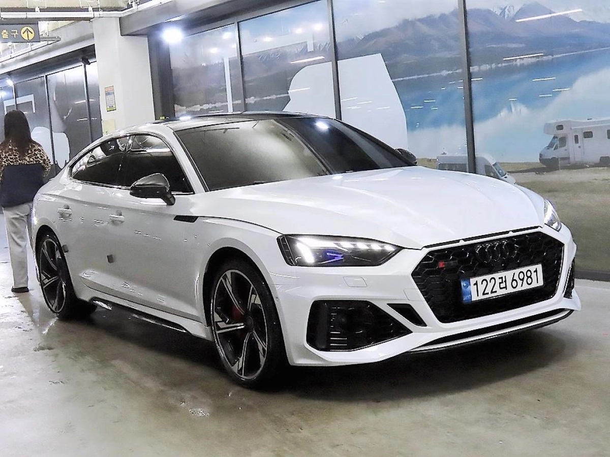 AUDI RS5 F5  2021
