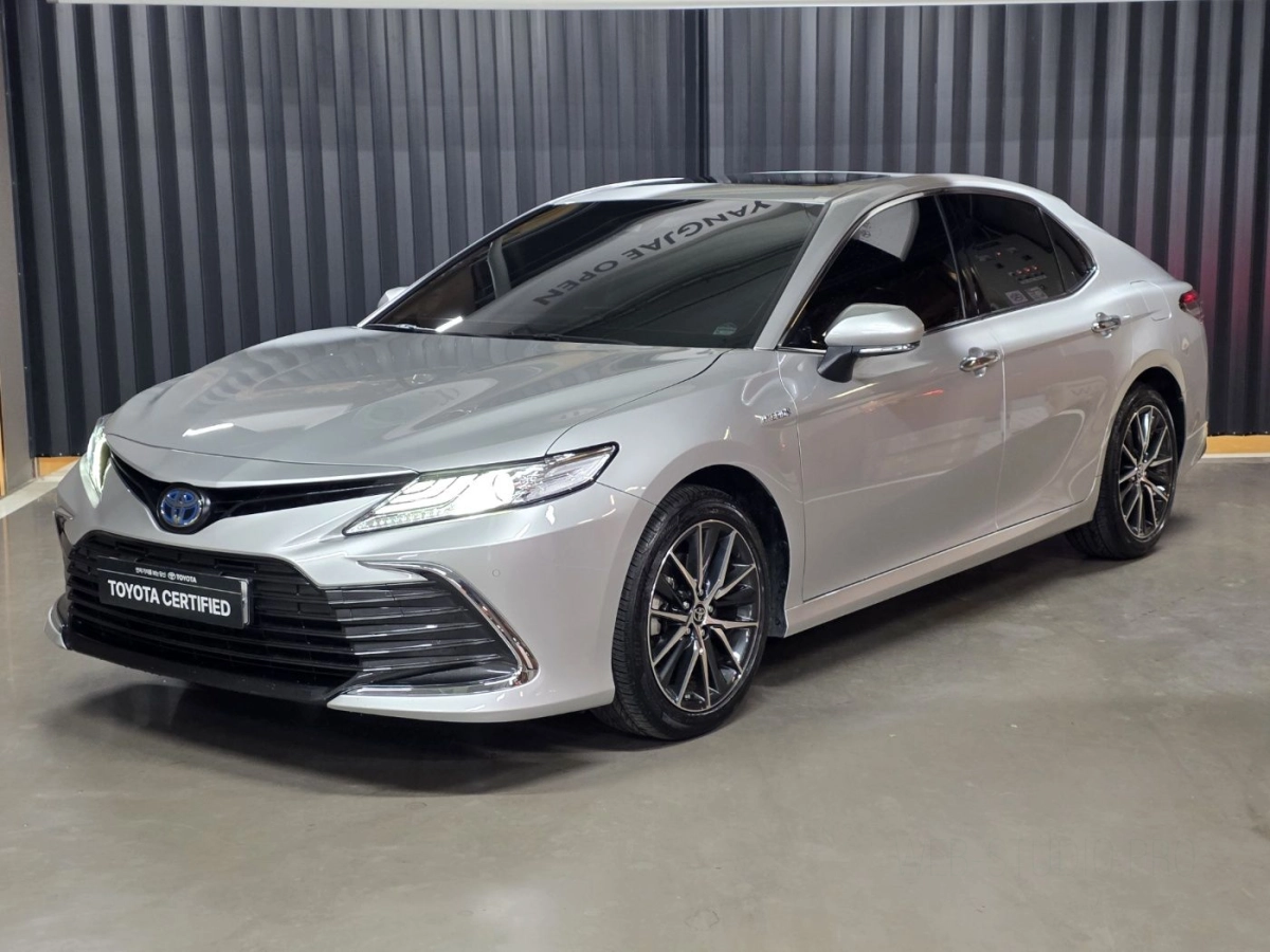 TOYOTA CAMRY XV70 2023