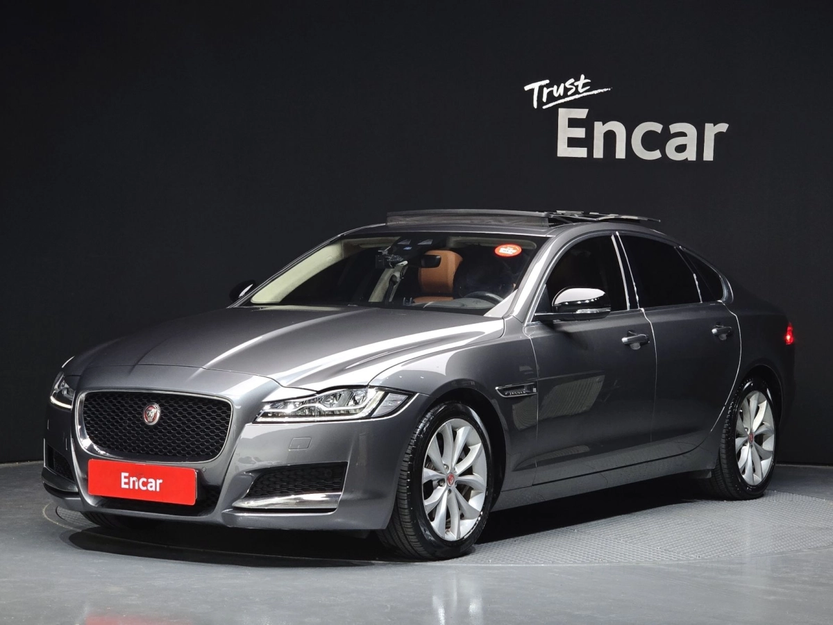 JAGUAR XF X260  2019