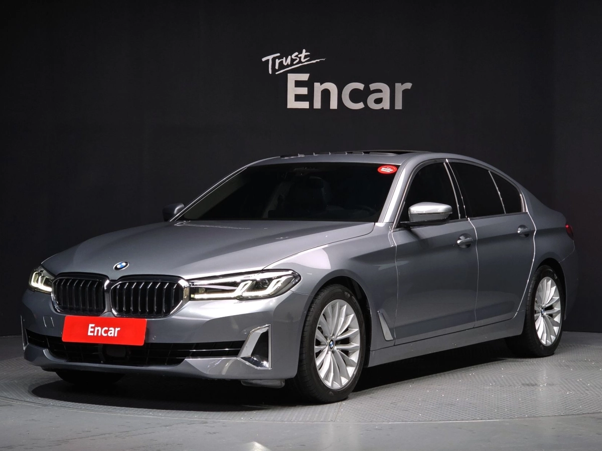 BMW 5-SERIES G30 2022