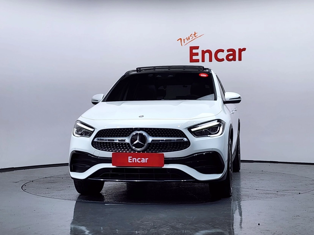 MERCEDES BENZ GLA-CLASS H247