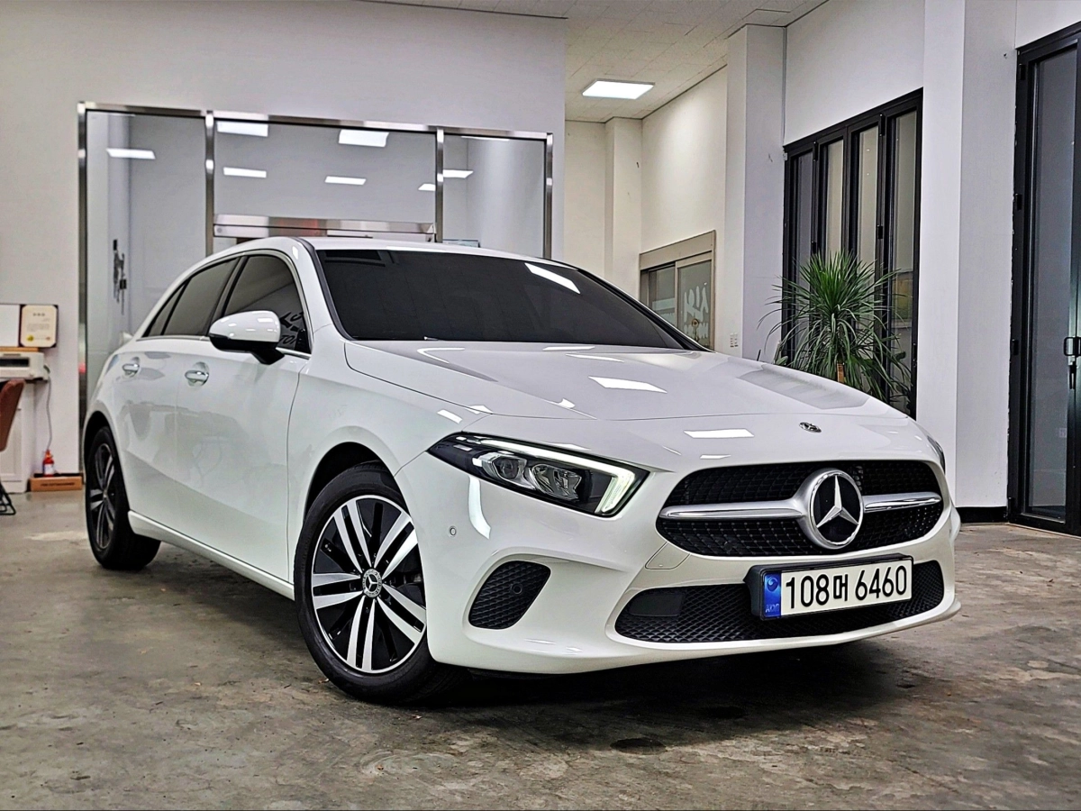 MERCEDES BENZ A-CLASS W177