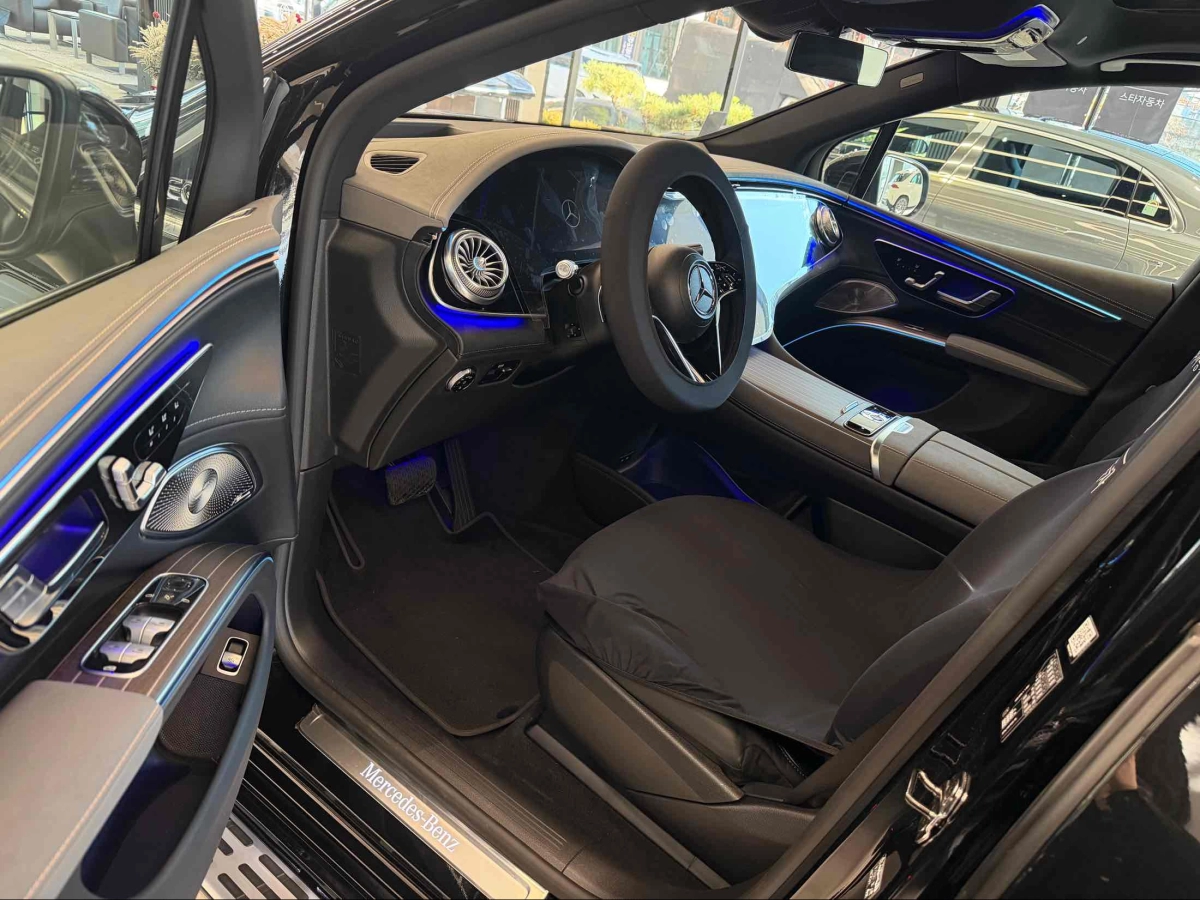 MERCEDES BENZ EQS SUV X296